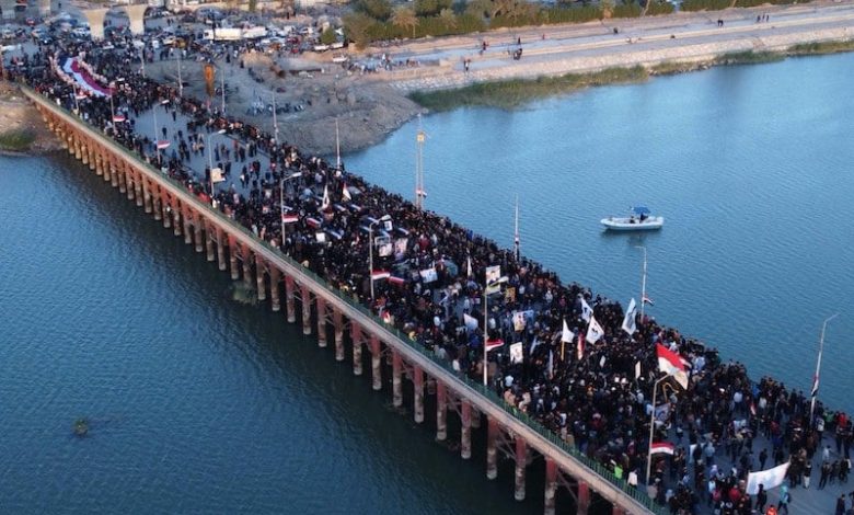 العراقيون يحيون يوم النصر الكبير ضد "داعش"