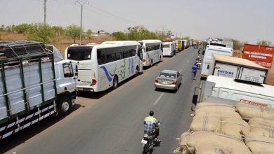 بعد ارتفاع الأعباء المالية للجمركة .. سائقون مغاربة يتخلون عن غرب إفريقيا