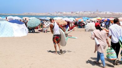 العطلة الصيفية تخدم الرواج التجاري والاقتصادي في القرى الساحلية المغربية