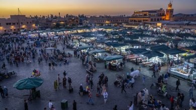 "جاذبية المغرب لا تقاوم" .. آلاف السياح الجزائريين يتدفقون على مدن المملكة