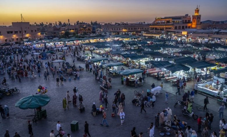 "جاذبية المغرب لا تقاوم" .. آلاف السياح الجزائريين يتدفقون على مدن المملكة