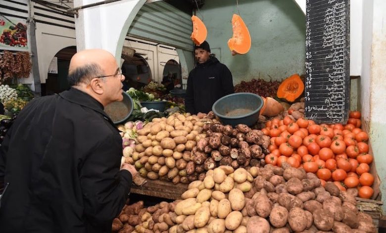 هل ينجح خفض معدل الفائدة الرئيسي في إنعاش القدرة الشرائية للمغاربة؟