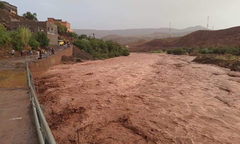 فقدان امرأتين وتضرر المسالك الطرقية والمحاصيل الزراعية بسبب أمطار طوفانية في ورزازات وتنغير