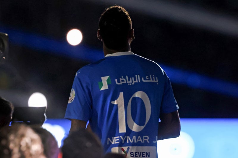 الهلال السعودي ينفصل عن نيمار